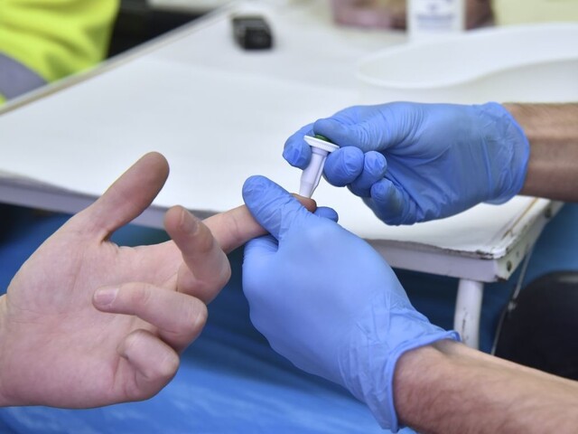 Do Rakúska už len s negatívnym testom, nesmie byť starší ako 4 dni