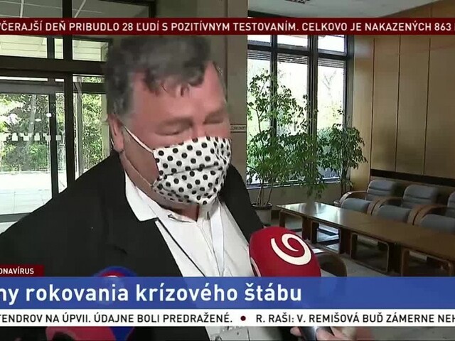 Krčméry hovorí, že opatrenia by sme mohli pomaly uvoľňovať