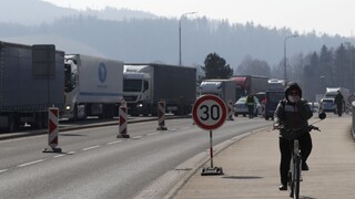 V Česku nehlásia obete, diskutujú o letných cestách na Slovensko