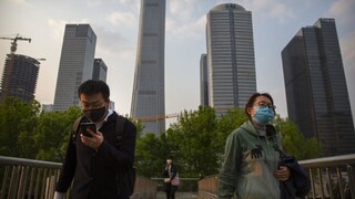 Zotavenie svetovej ekonomiky potrvá, prognózy sa zhoršili