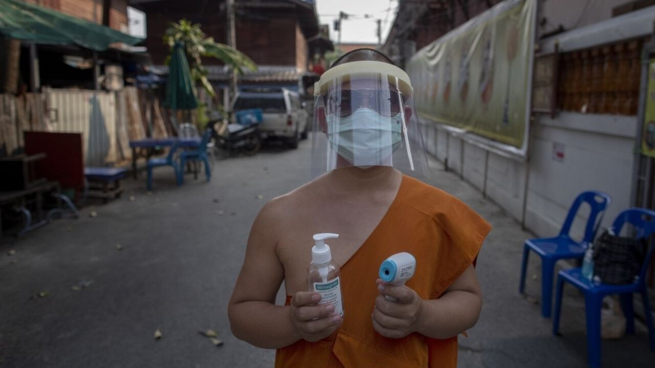 Telefónne búdky prerábajú na stanice na zisťovanie nákazy