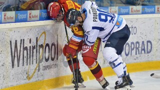 Hokejista M. Stacha o prvej sezóne medzi mužmi