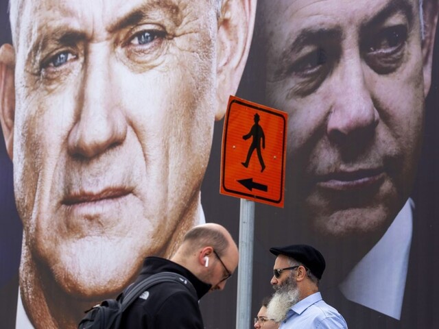 Netanjahu a Ganc sa dohodli. V Izraeli vytvoria núdzovú vládu