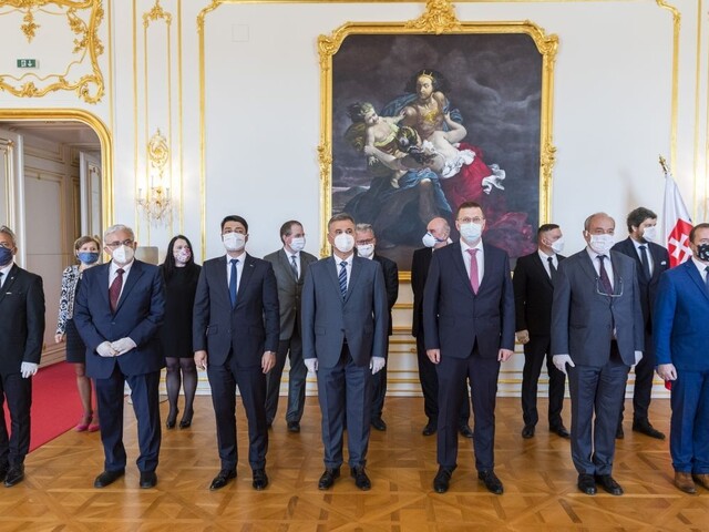 Komisia pre voľby má nových členov, ich sľub prijal Kollár