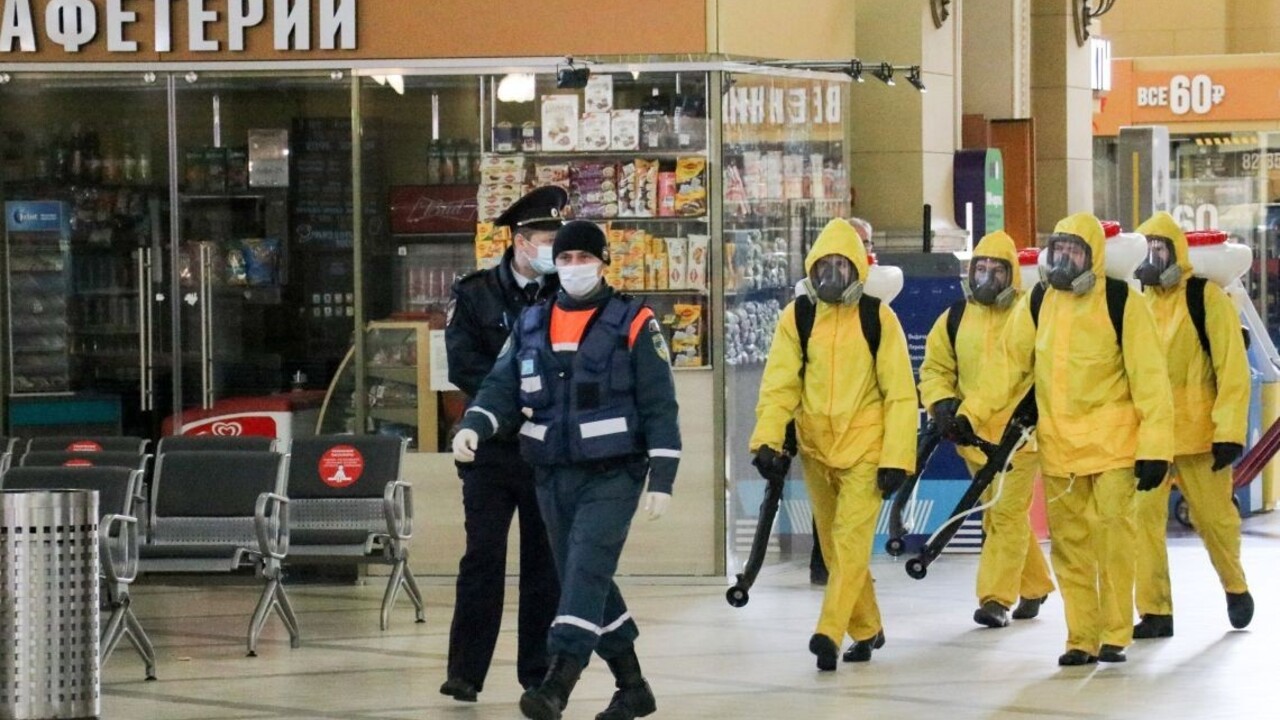 Rusko skúša novú liečbu, infikovaní vdychujú zahrievanú zmes