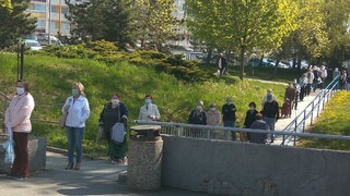 Pri nákupoch seniorov sa mení situácia, povolili im aj iné hodiny