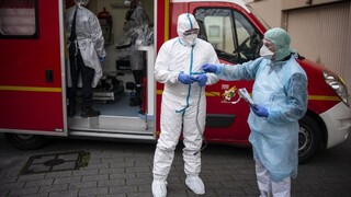 Zhabali rekordné množstvo respirátorov. Smerovali na čierny trh