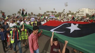 Preberám riadenie Líbye, oznámil Haftar. Vraj ide o vôľu národa
