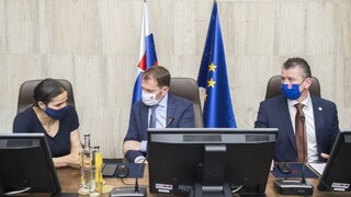 Zasadal ústredný krízový štáb, hlavnou témou boli pendleri