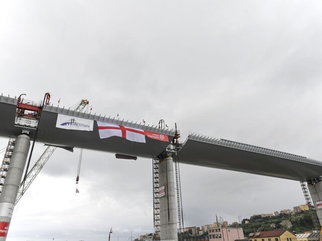 S novým viaduktom v Janove napredujú, dokončili premostenie