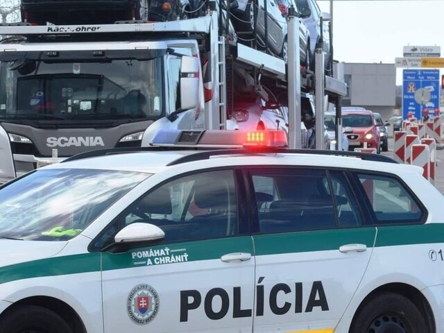 Povolili tranzit nákladiakov cez Slovensko. Pozrite si, kedy