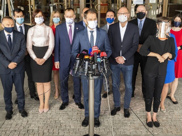 Matovič má dôveru parlamentu, jeho vláda získala väčšinu hlasov