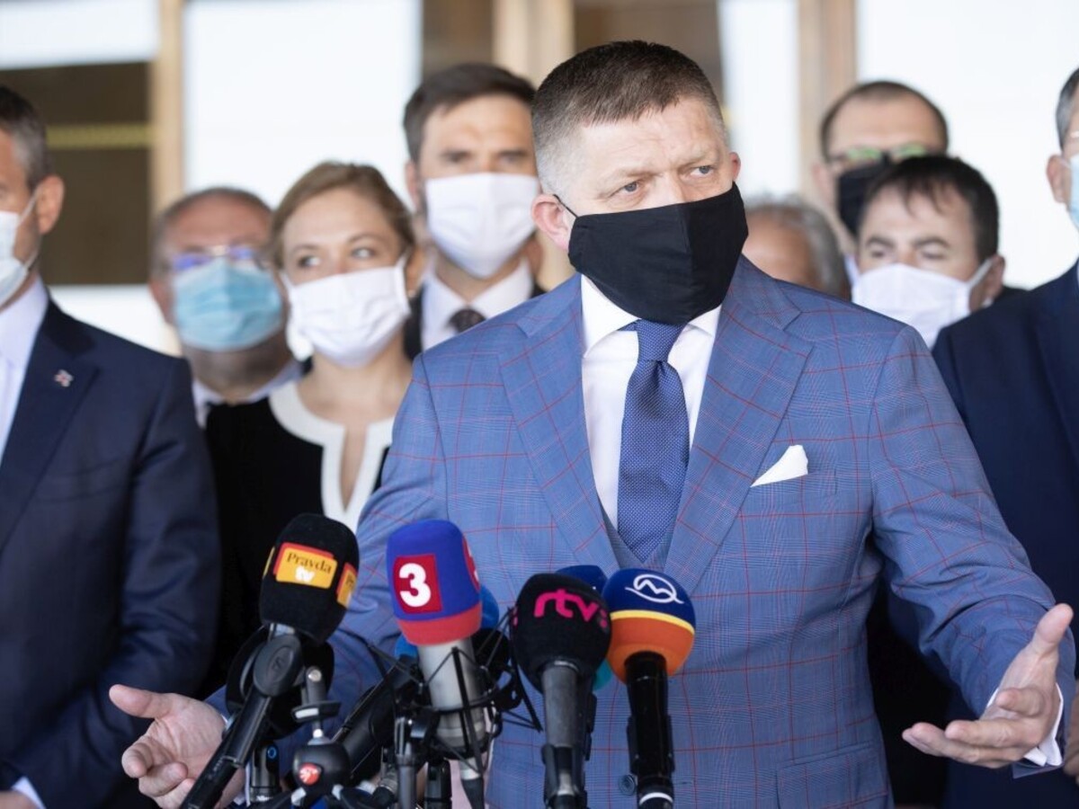 Fico vysvetlil, prečo poslanec Smeru hlasoval za program vlády