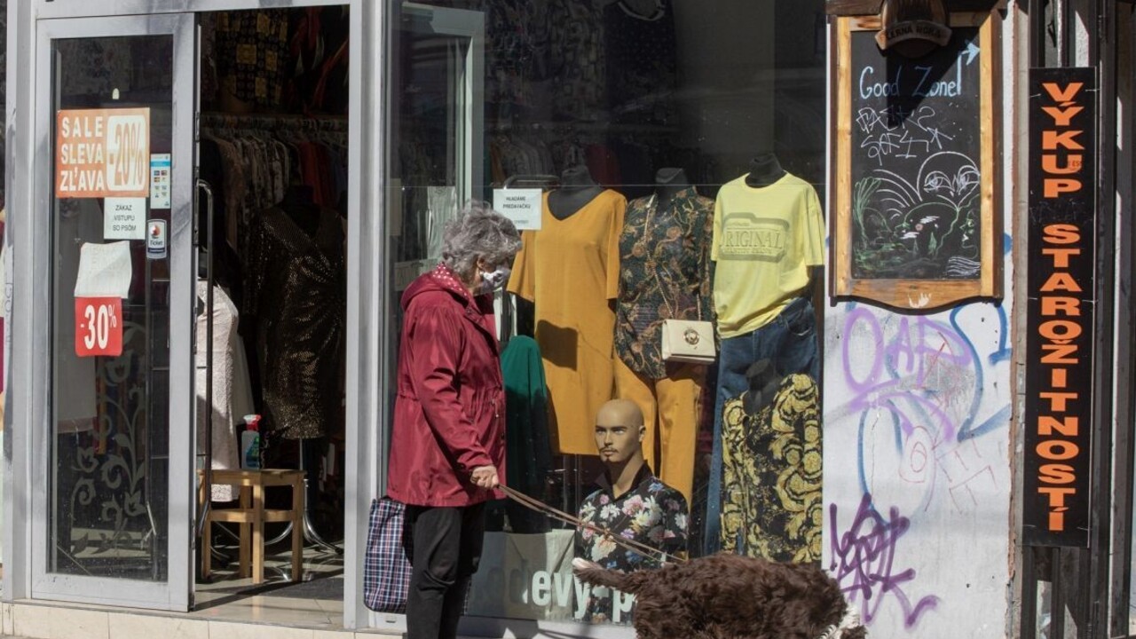 Bratislava osekávala výdavky, pre pandémiu menila rozpočet
