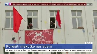 Protest v Berlíne poznačilo násilie, terčom boli novinári