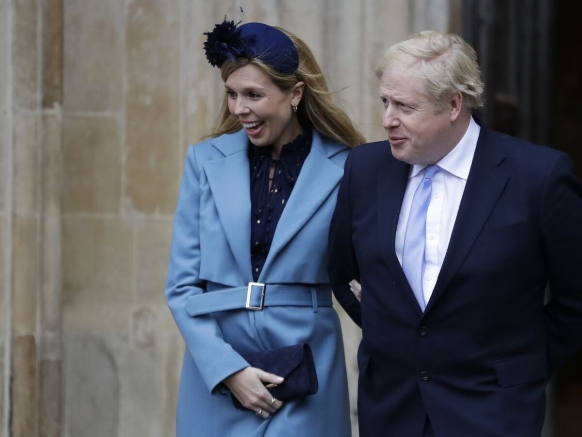 Johnson prezradil meno syna. Je aj po lekároch, ktorí ho vyliečili