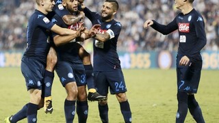 Futbalisti Neapolu začnú trénovať, dovolili to úrady