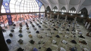 V Iráne napriek nákaze otvoria mešity, dôvodom je ramadán