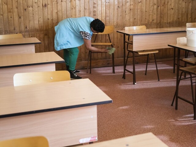 Maďarsko hlási už vyše 350 obetí, v krajine sa začali maturity
