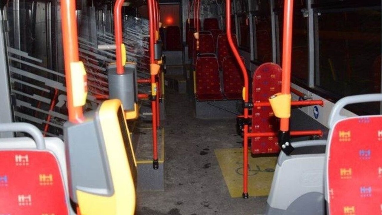 V MHD dobili manželov, ktorí ich napomenuli. Mladíci spoznali trest