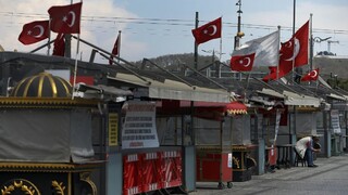 Turecko sa vracia do normálu. Seniorom povolí vychádzky