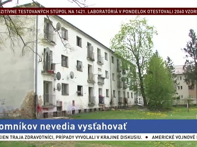 Z bytovky nemôžu vysťahovať ľudí, súdne konanie je pozastavené