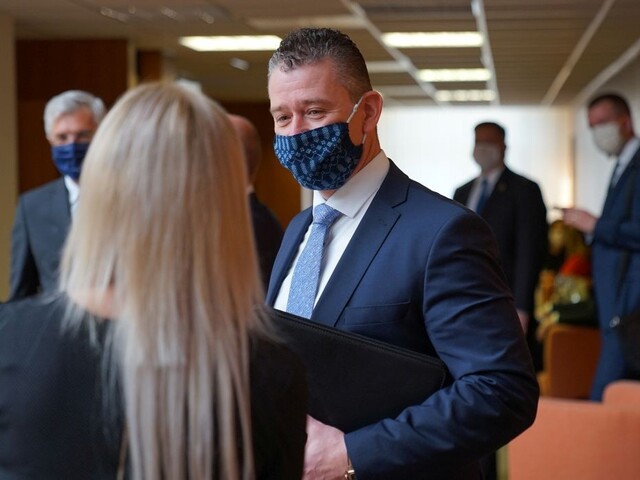 Ombudsmanka kritizovala karanténu. Je efektívna, reagoval Mikulec
