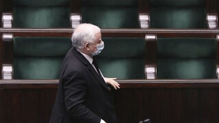 Poliaci si prezidenta vyberú poštou, bude to jediný možný spôsob