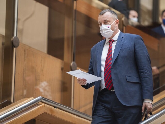 V rámci prvej pomoci vyplatil štát už vyše 20 miliónov