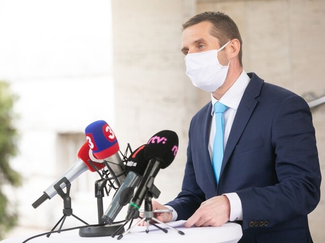 Klus si vie predstaviť otvorenie hraníc, uvažuje o mini Schengene