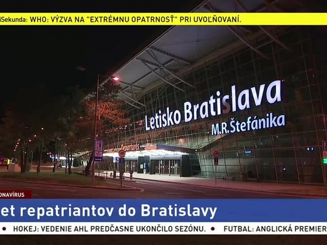 Z Británie priletelo 120 repatriantov, cestovné si hradil každý sám