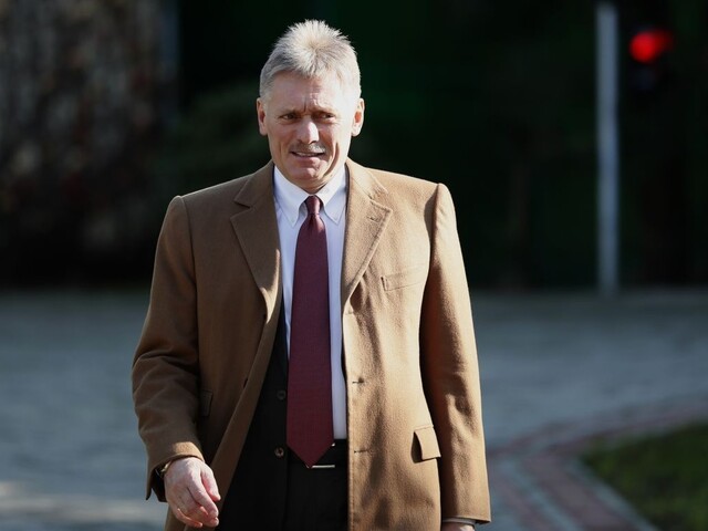 Nakazil sa aj hovorca Kremľa, Putin týždne pracuje na diaľku