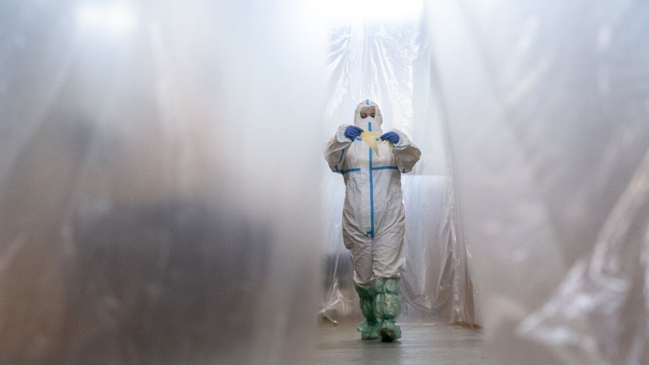 Pribudli nakazení, nikto nezomrel. Európa má už 160.000 obetí