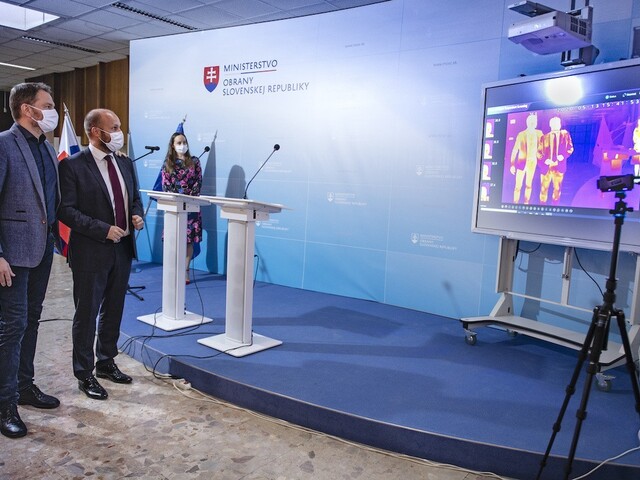 Štátu ponúkli špecializovanú techniku, využije sa na boj s pandémiou