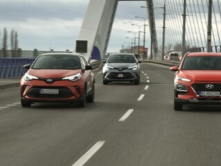 Mestské crossovery od Toyoty a vynovená Honda Civic