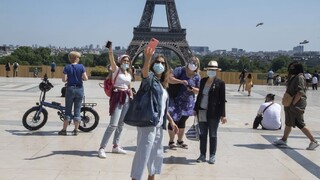 Francúzi majú najviac obetí za týždne, nedávno uvoľnili opatrenia