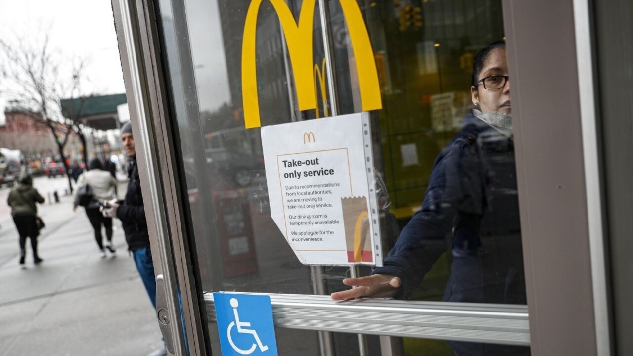 McDonald's čelí sťažnosti, zamestnancov vraj sexuálne obťažujú