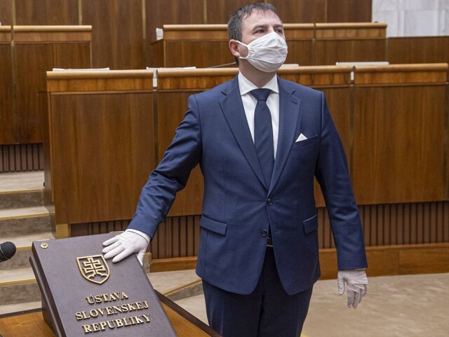 Nepochopenie, tvrdí Kéry o platforme s ĽSNS. Zo Smeru neodchádza