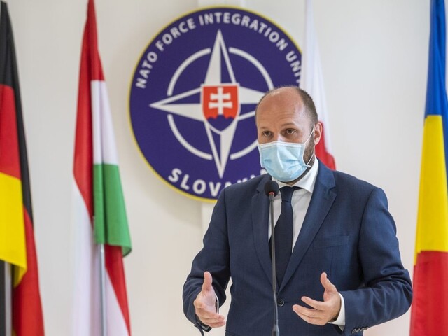 Naď podporil styčný tím NATO. Jeho predchodcovia ho vraj ignorovali