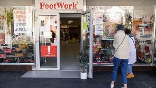 Spresnili, ako bude vyzerať 4. fáza: Za stolom môžu sedieť viacerí