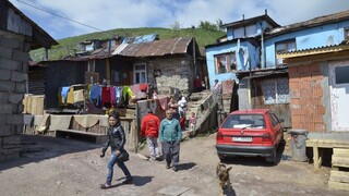 Vysťahovali ich zo záhradkárskej osady, Rómovia chcú sociálny byt