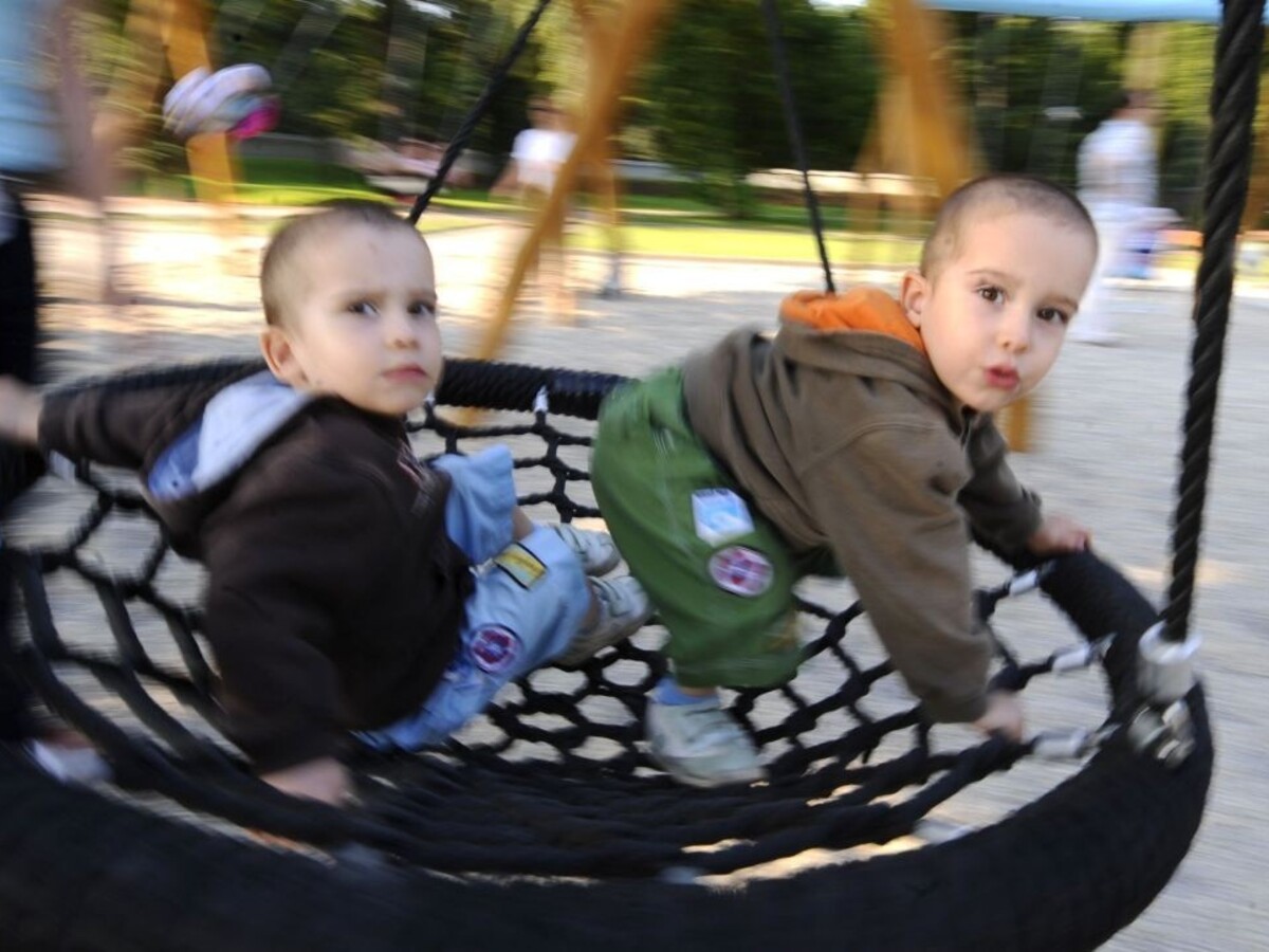 Vysvetlili, prečo sa deti nakazia menej často. Majú menej "dverí"