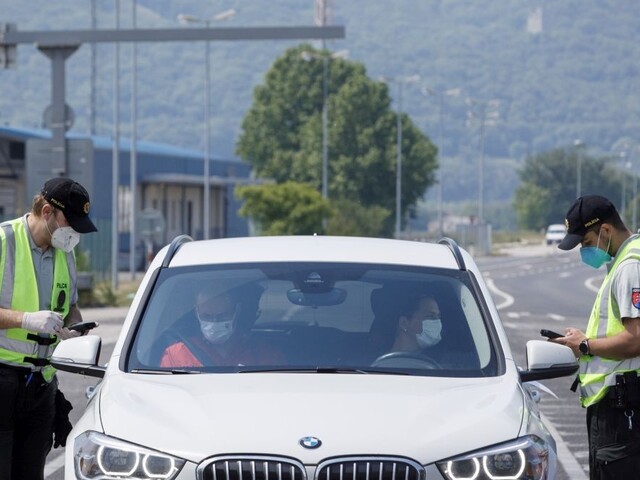 Bez testov a karantény. Matovič a Babiš sa dohodli na cestovaní
