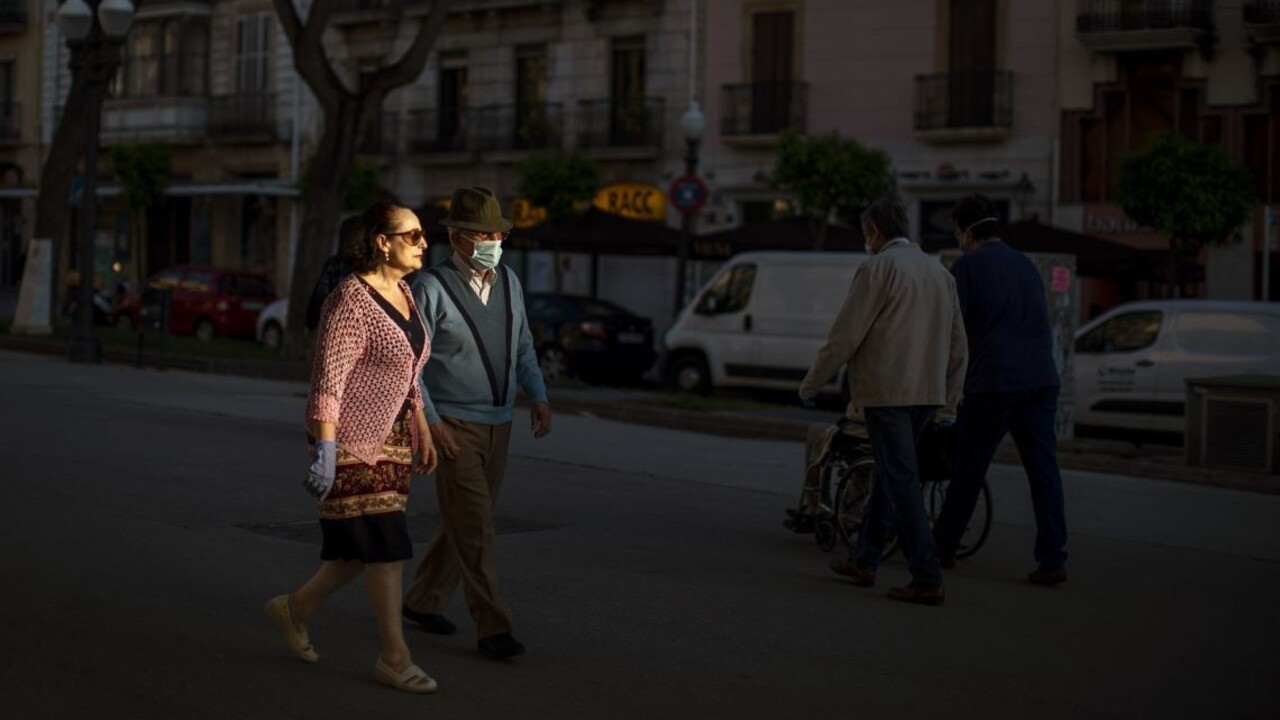 Pribudli nakazení. Na eKaranténu sa pripravte vopred, žiadajú ľudí