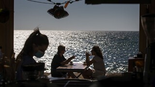 Situácia v Španielsku sa zlepšuje, vláda uvoľňuje obmedzenia