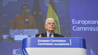 EÚ sa kontroverzný zákon Číny nepáči, rokovať chce s Pekingom