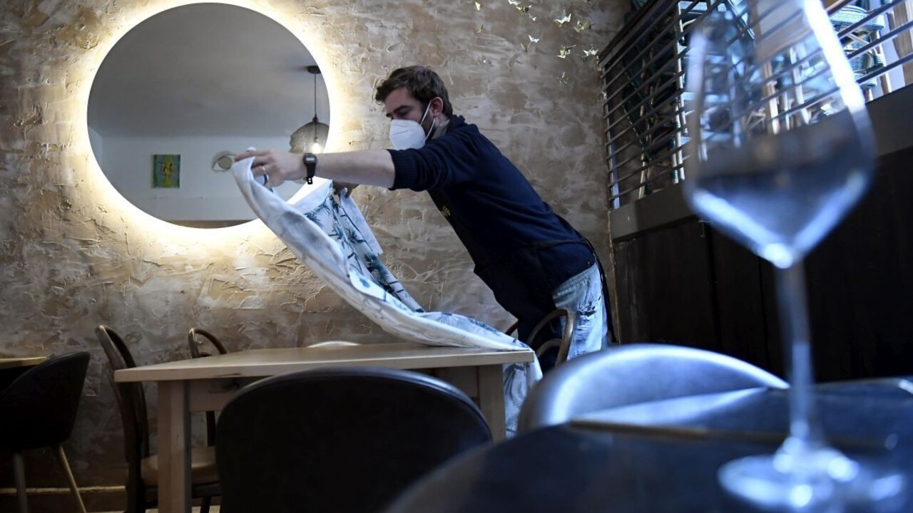 Pribudol jeden nakazený, testy učiteľov a vodičov boli negatívne