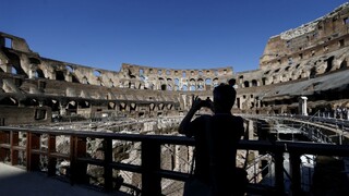 Viaceré krajiny uvoľnili opatrenia, v Taliansku otvorili múzeá
