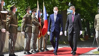 Režim na hraniciach sa úplne uvoľní, oznámili premiéri v Prahe