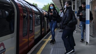 Etnické menšiny zomierajú na nákazu častejšie, potvrdila štúdia